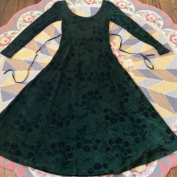 Betsey Johnson Dresses & Skirts - ON HOLD 🦇 VINTAGE BETSEY JOHNSON GREEN FLORAL MAXI DRESS VELVET RIBBON TIE M L